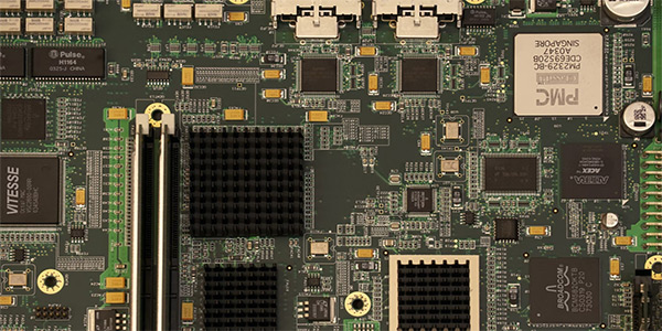 無硅消泡劑的特點和作用（在線路板清洗中的應(yīng)用